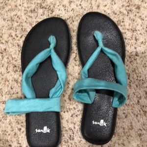 Sanuk sandals